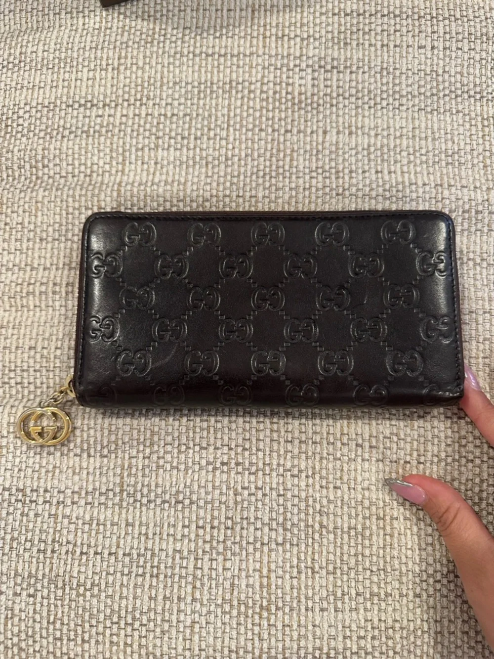 Gucci Guccissima Signature Leather Zip Around Long Wallet In Black - Picture 3 of 11